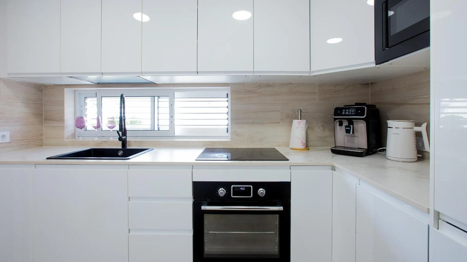 阿德耶Modern Family Townhouse公寓 0*, 阿德耶 西班牙