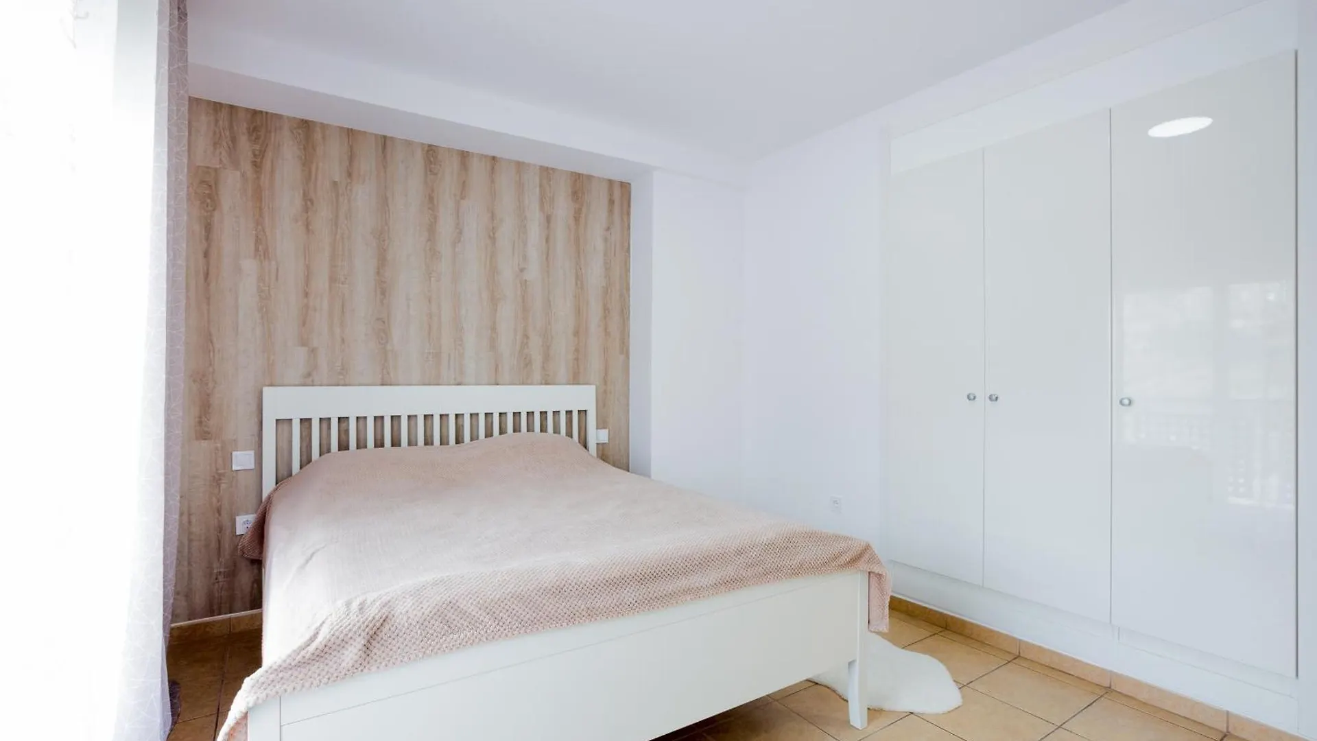 公寓 阿德耶Modern Family Townhouse公寓